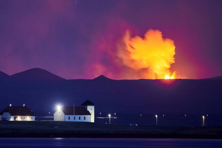 Islande - volcan - tourisme - éruption