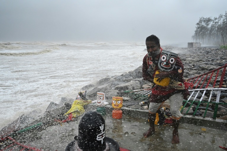 India, weather, cyclone
