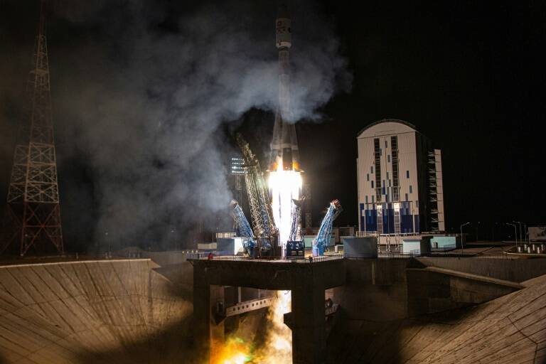 Rusia,GB,espacio,telecomunicación,satélite