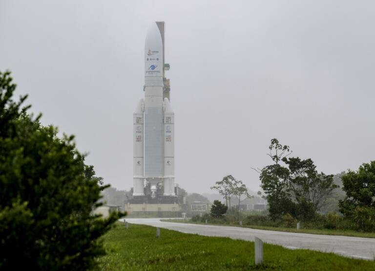 espacio - aeroespacial - satélite - astronomía - tecnología - Guyana - Francia