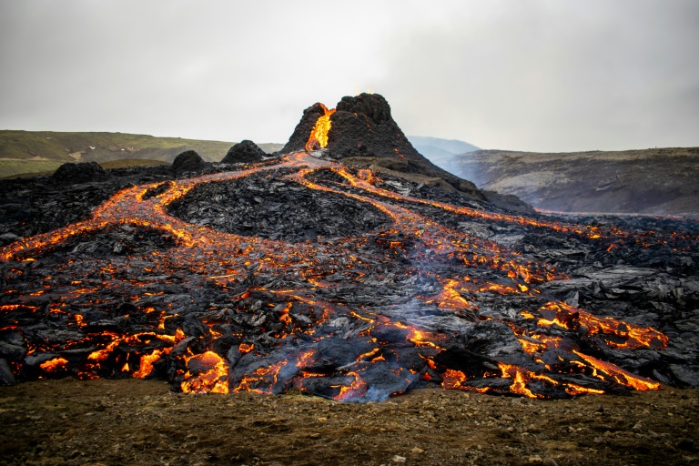 Islande,volcan,ruption,tourisme
