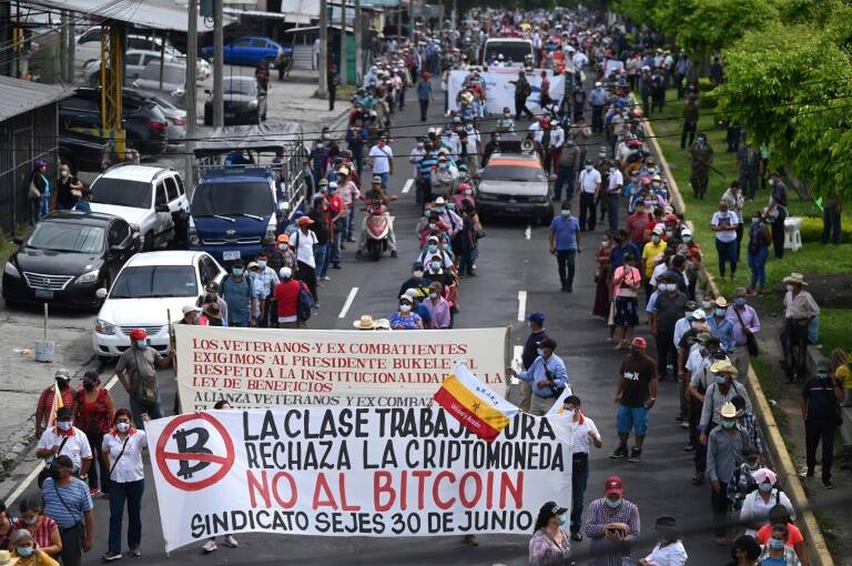 ElSalvador - divisas - política - economía