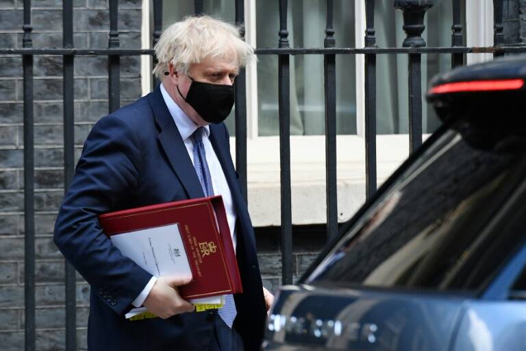 GB,pandemia,gobierno,viajes,virus,salud