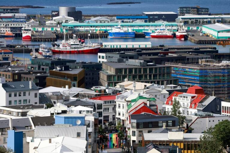 Islandia,Mujeres,salarios,empresas,elecciones,género