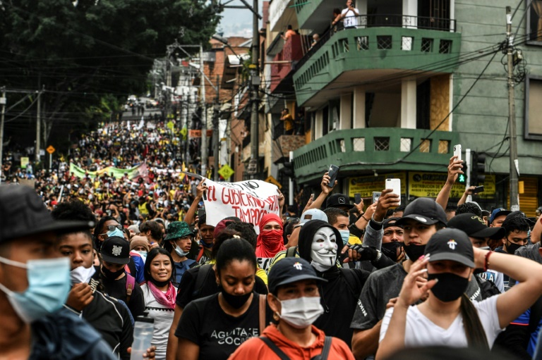 Colombia - manifestaciones - justicia - derechos - fuerzas - armadas - polica