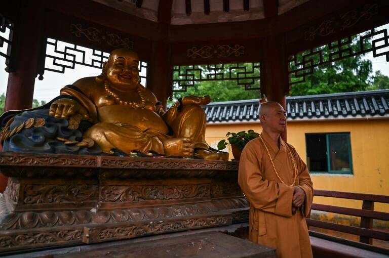 China,animales,budismo,religión,sociedad