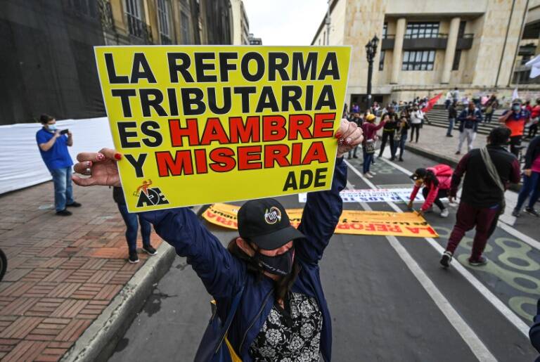 Colombia,política,legislación