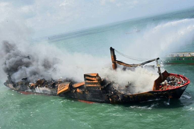 SriLanka,Singapore,pollution,transport,fire