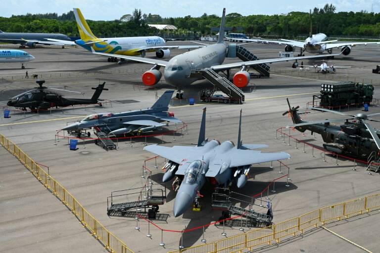 Singapore,economy,aviation,airshow
