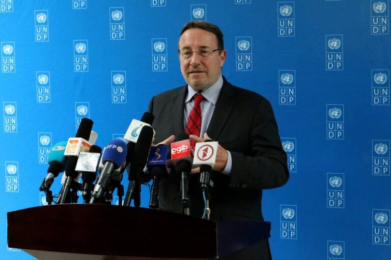 Suiza,deuda,diplomacia,economía,energía,agricultura