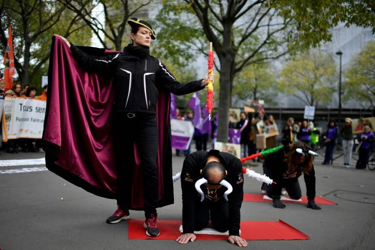 Francia,política,animales,toros,parlamento