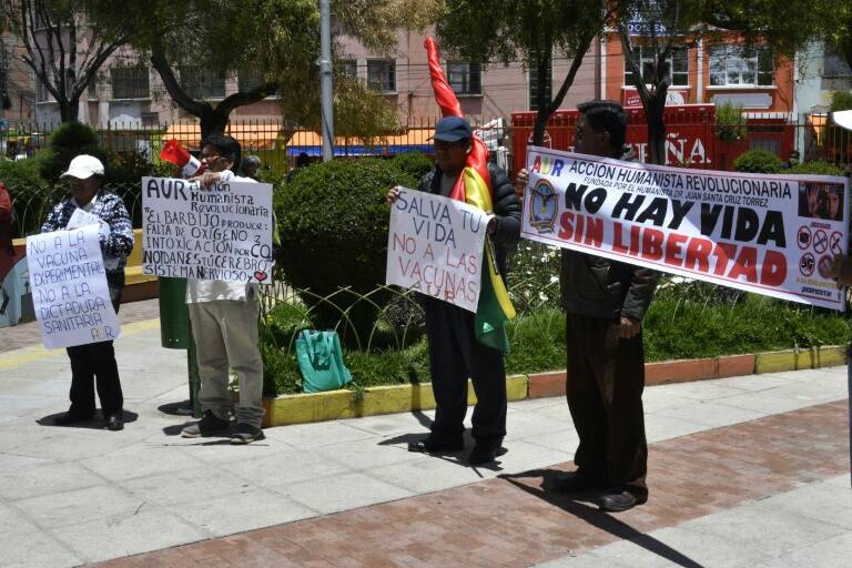 Bolivia - salud - pandemia - epidemia - virus - vacunas