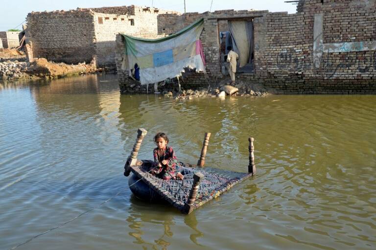 Pakistan - poverty - floods - climate - economics - economy - flood