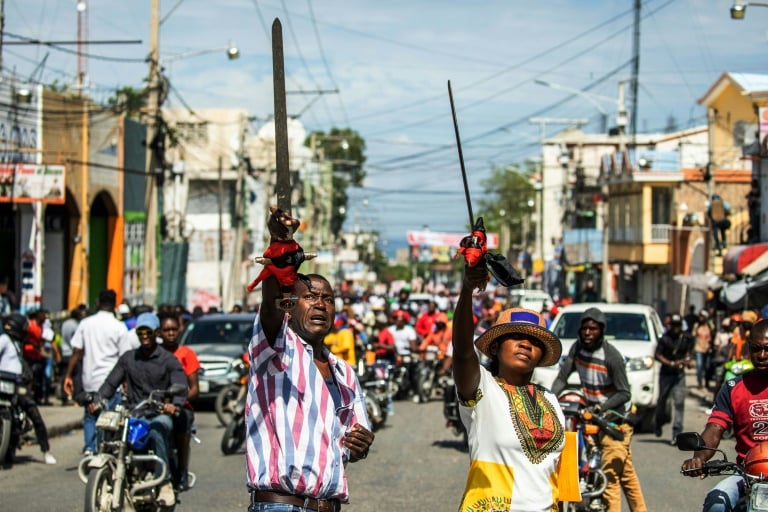 Haïti, économie, pauvreté, énergie, distribution, pétrole, gaz, marchés, matières, premières, délinquance, entreprises