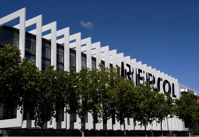 España,bolsa,petróleo,fusiones