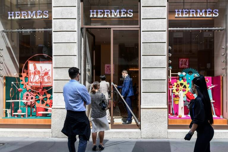 Rusia - Ucrania - conflicto - vestuario - moda - manufactura - sanción - ayuda - comercio - Francia - lujo
