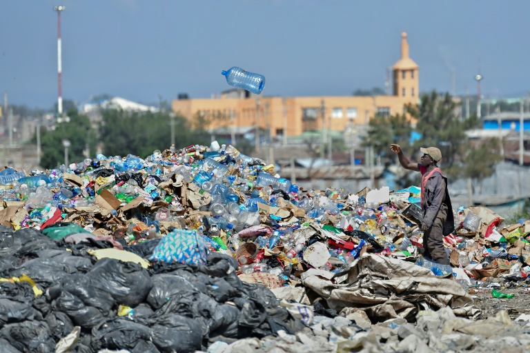 environnement - ONU - industrie - plastiques - chimie - pollution