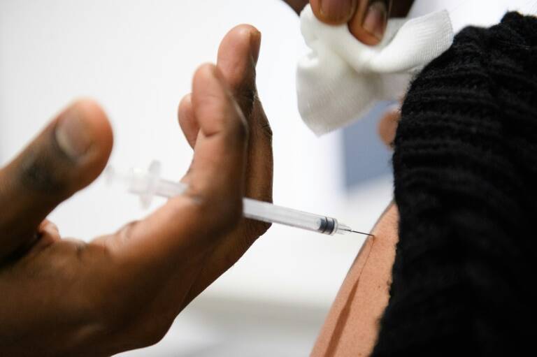 Francia,pandemia,pobreza,epidemia,virus,salud,vacunas