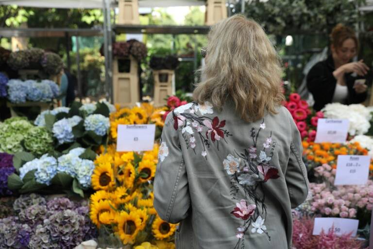 GB - monarquía - deceso - horticultura - economía