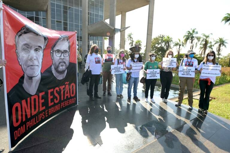 GB - Brasil - medioambiente - desaparecidos - media - medios
