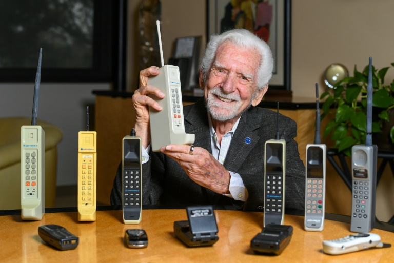US,telecoms,mobile,anniversary,telecommunication