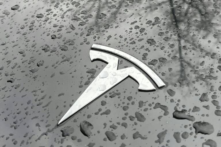 US,auto,Tesla,stocks