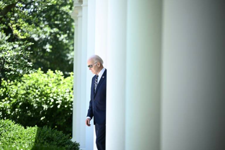US,politics,debt,Biden,negotiating