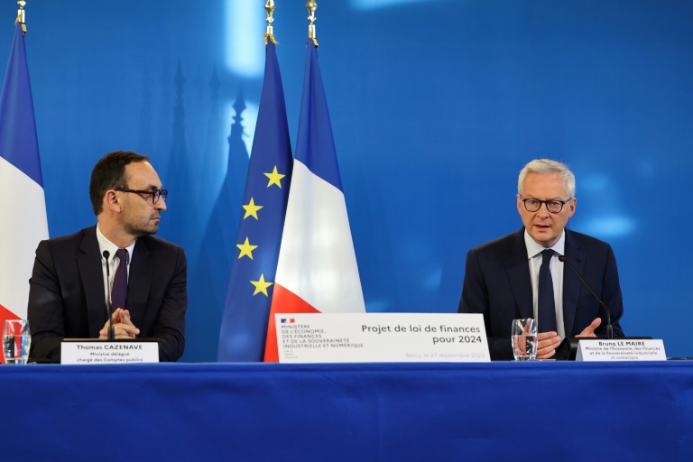 Francia - presupuesto - poltica - gobierno - deuda