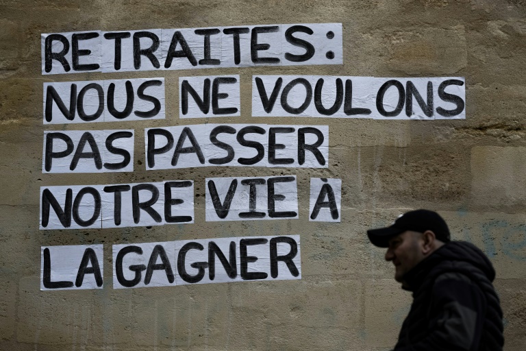 Francia - sindicatos - poltica - jubilacin - huelga