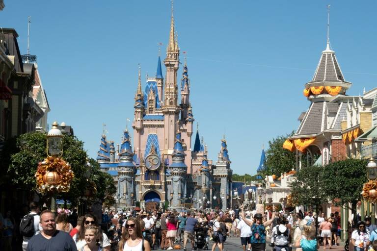 EEUU,Disney,política,educación,ocio,empresas