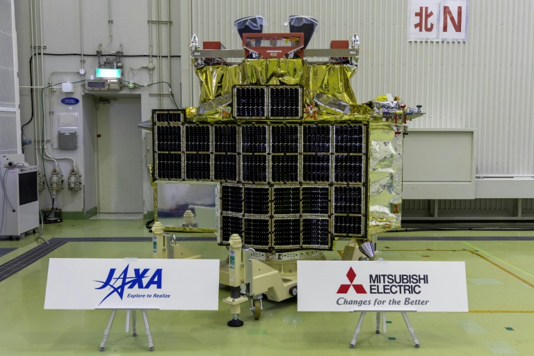 Japon - espace - industrie - arospatiale - astronomie - technologies - satellites - tlcommunications