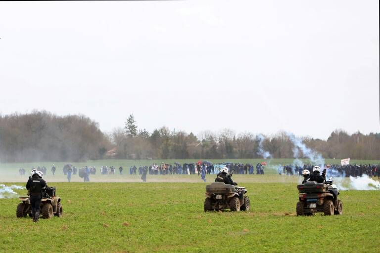 Francia,clima,medioambiente,manifestaciones,agricultura,policía,agua