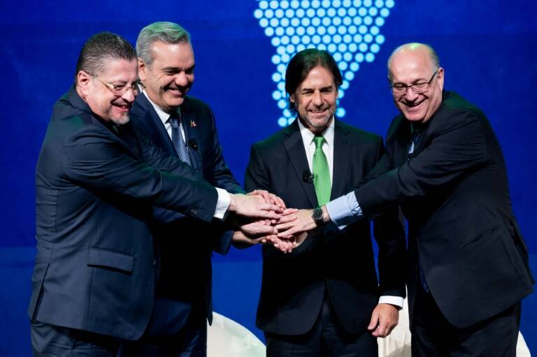 EEUU,Latam,Uruguay,RepúblicaDominicana,CostaRica,economía