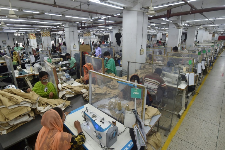 GB - Banglads - industria - empleados - textiles