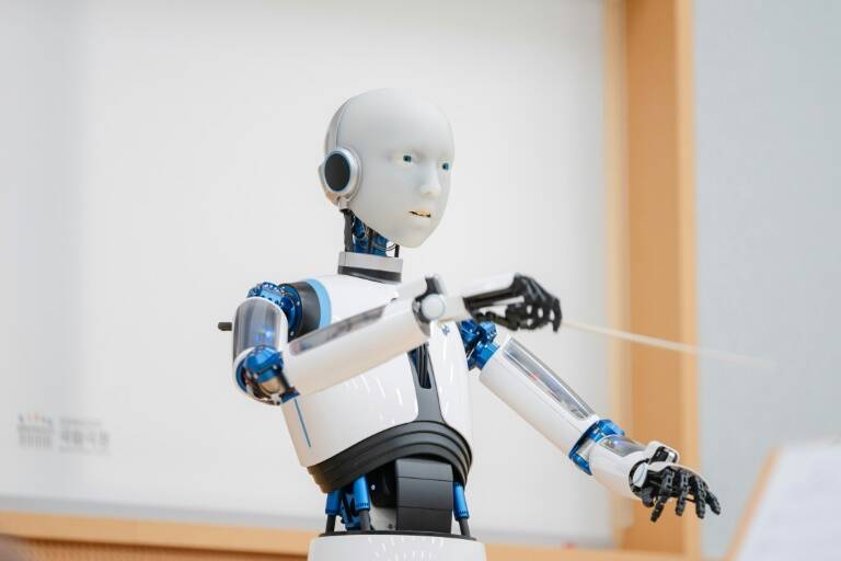 SKorea,music,science,robot