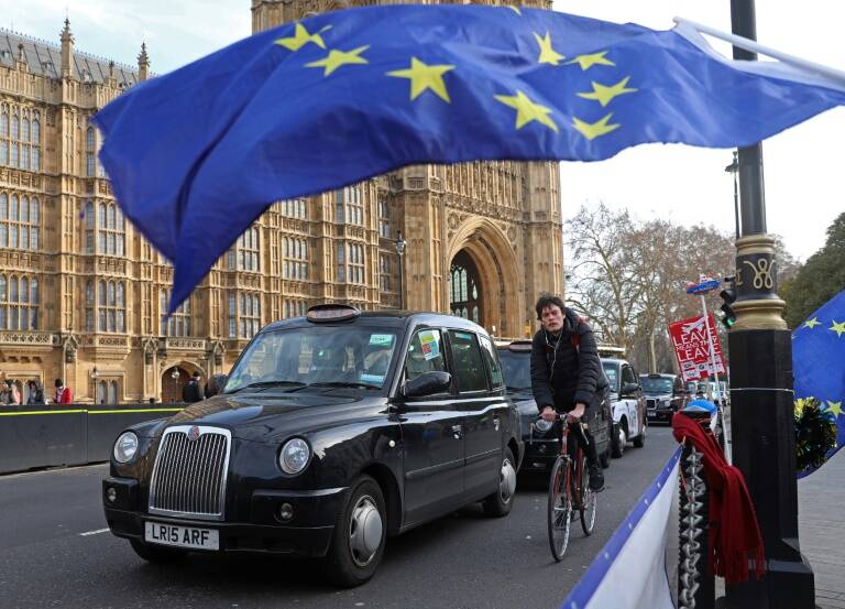 GB,taxis,transporte