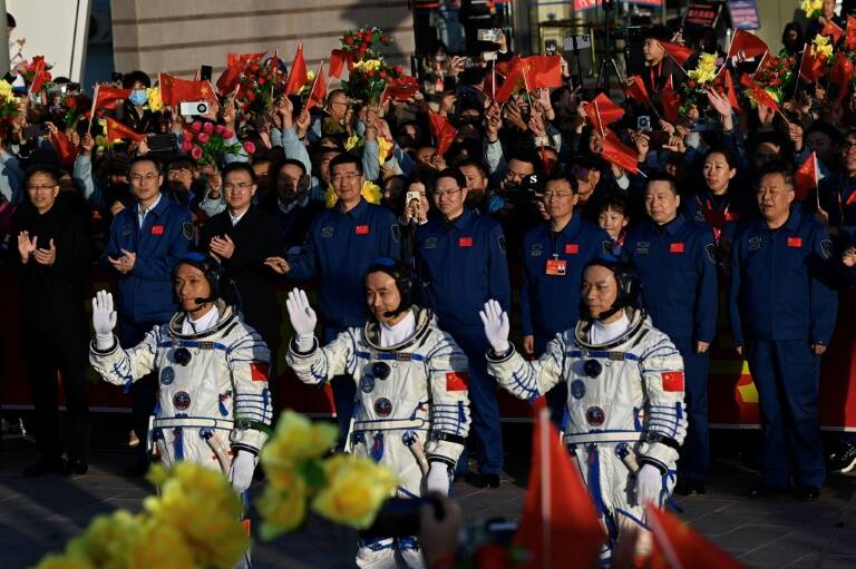 espacio,China