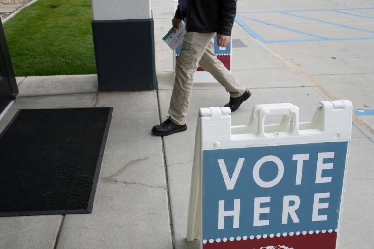 US,internet,vote,technology,Meta