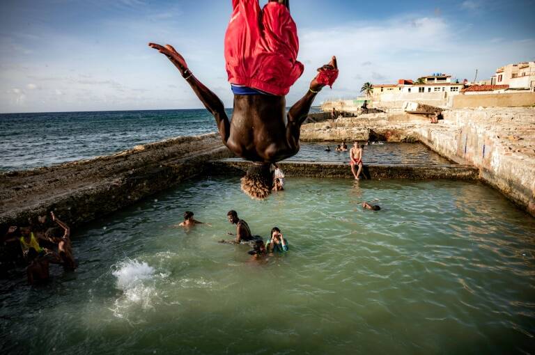Cuba,turismo,clima,piscinas,sociedad