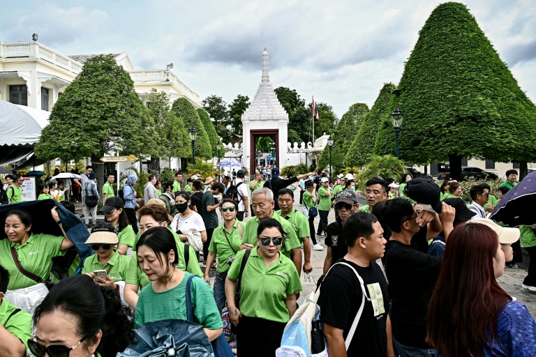Tailandia - China - cine - economa - turismo