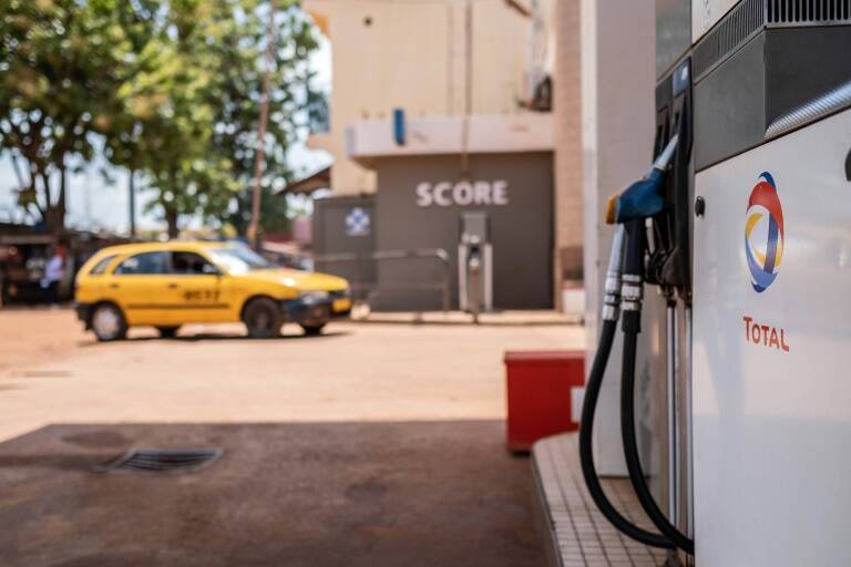 Francia,utilidades,petróleo,empresas,energía