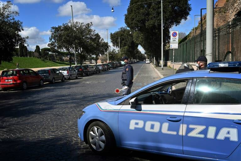 Italia,ancianos,insólito,seguridad,ruta