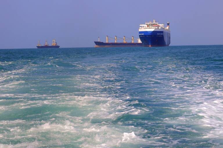 commerce,transport,mer,conflit,inflation