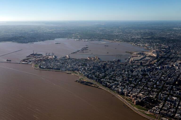 Uruguay,economía,arbitraje,transporte,Chile,Canadá,Bélgica,puerto