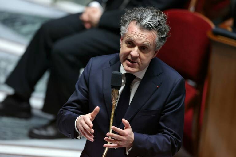 Francia,China,política,parlamento,moda,medioambiente