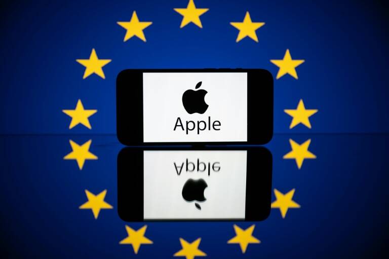 UE,Apple,música,internet