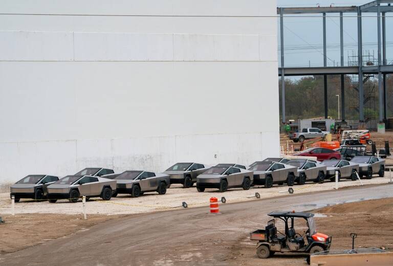 US,recall,automobile,environment,Tesla