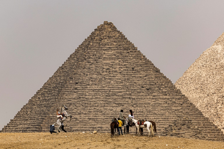 Egipto - sociedad - arqueologa - patrimonio - turismo